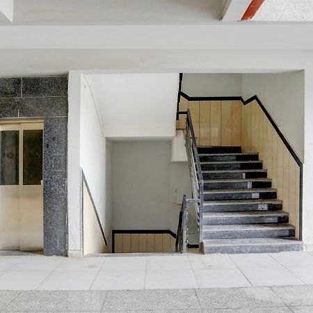 Super Townhouse Ambaji Formerly Hotel Kardhar Inn Exteriér fotografie