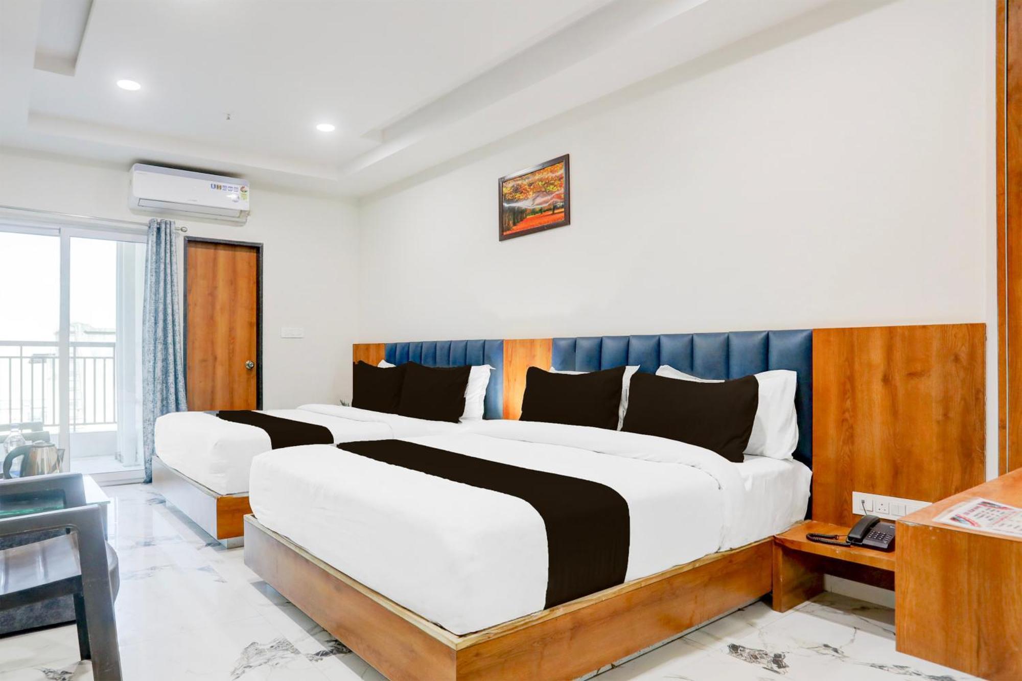 Super Townhouse Ambaji Formerly Hotel Kardhar Inn Exteriér fotografie